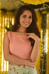 Ruhani Sharma New Photos